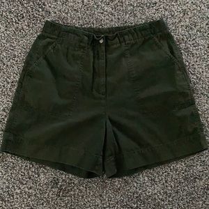 Northern Reflections Olive Shorts Size 12
